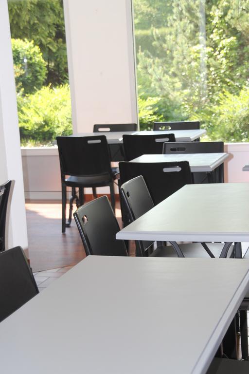 Tourhotel Béthune Екстериор снимка